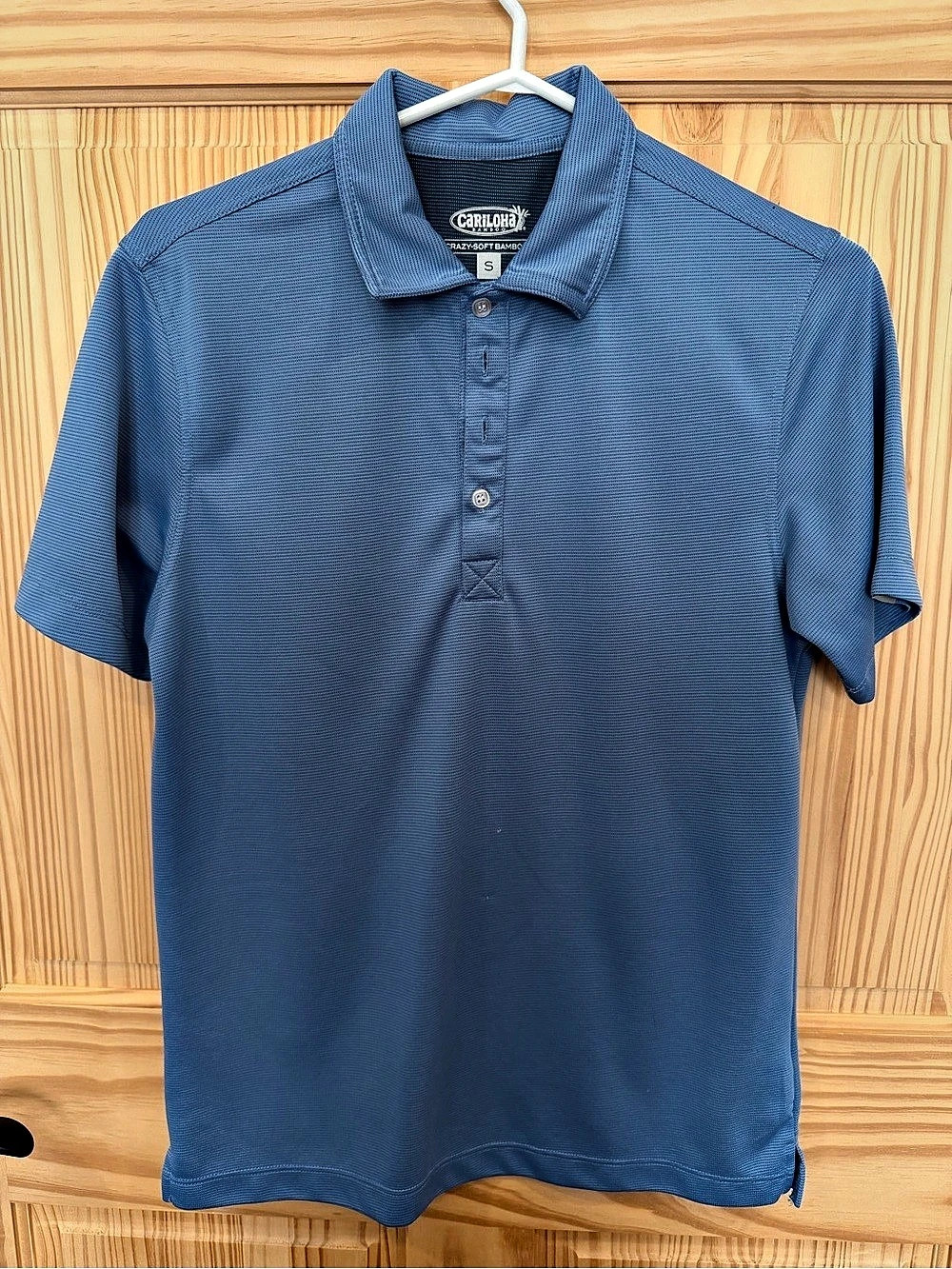Columbia Men's Blue Polo Size Medium